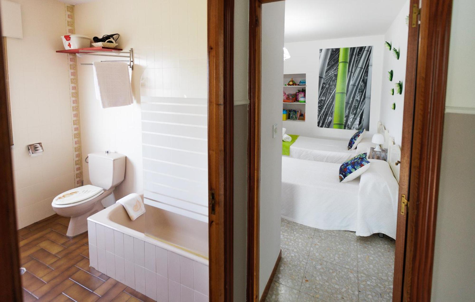 A Casa De Lucha Guest House Meis ภายนอก รูปภาพ